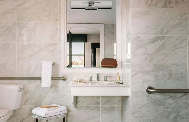 No. 284 Back Bay Hotel, Sonder by Marriott Bonvoy - Photo 48