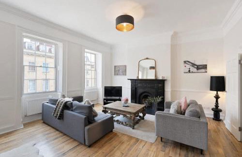 Large Luxury City Centre Flat with Balcony - Foto 2