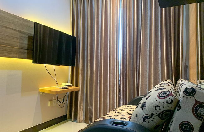 Nice And Strategic 1Br At Sky Terrace Apartment - Photo 11