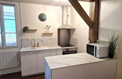 Charmant T2 avec Loggia vue montagne - Foto 3