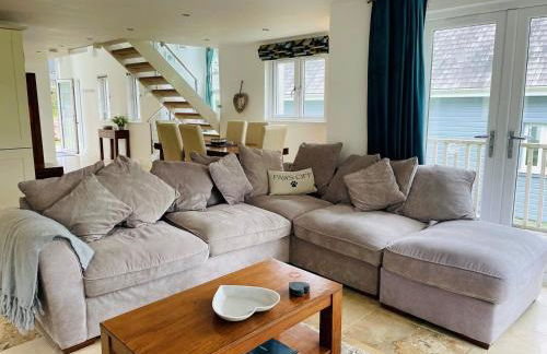 Trewhiddle Retreat V20 by Together Travel - Luxury 3-Bedroom Villa - Foto 5