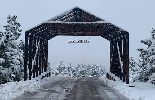 Fireplace, Mogollon Rim Views Luxury Pine Home - Foto 28
