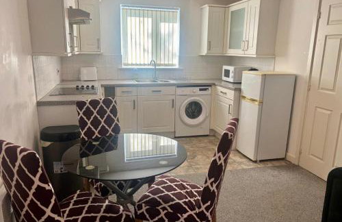 2 Bed Apartment-Sleeps 5-Free Parking - Foto 2