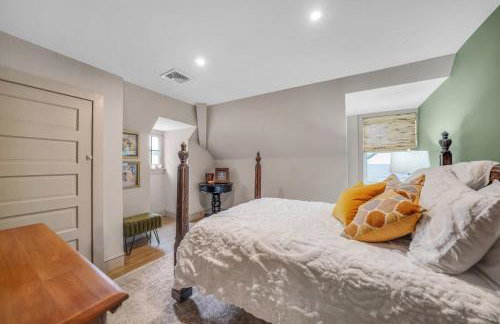 Luxury Loft in Historic Carriage House - Foto 12