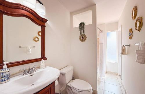 Waterfront Florida Vibes and Views - King Bed - Foto 48