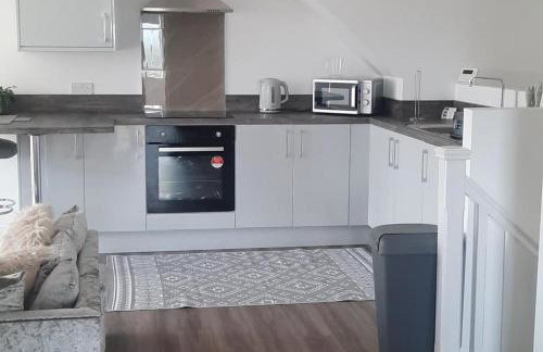 Lanarkshire Apartment- Views- Sleeps 4- Balcony - Photo 19