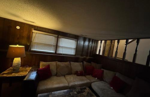 Soccer fans welcome! Cozy home in Kansas City area - Foto 10