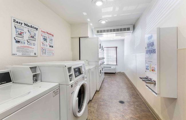 Extended Stay America Select Suites - Akron - South - Photo 23