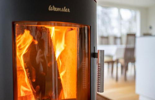 Ferienhaus direkt am See - Kamin, Klima, Sauna und Boot - Foto 1