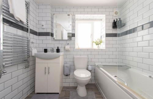 Stylish Luxe Apartment in Crayford - Foto 17