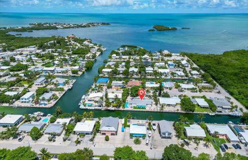 Sea Glass Dreams - Waterfront Pool Home, Mini Golf, Game Room, 110' Dock - Foto 76