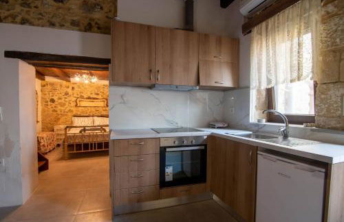 Hercules Traditional Houses - Photo 19