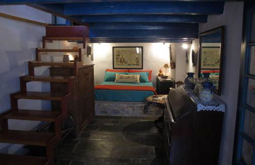 Blue Door (in the castle of Monembasia) - Foto 7