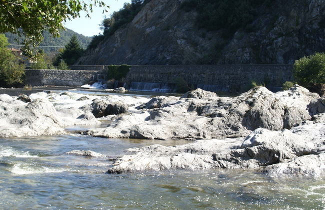 Lovely House With Grass Garden, Shared Swimmingpool, Next to the River Ardeche - Foto 72