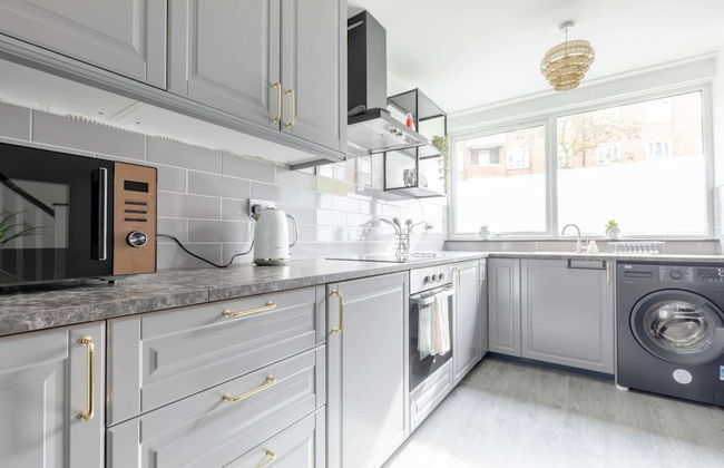 Newly Renovated 3BD Home, Islington! - Foto 22