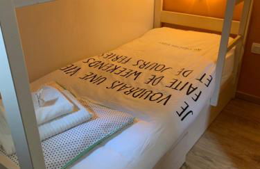 À COTÉ DE LA BAIE DE CANCHE-Appt 4pers-Linge compris-Lits faits-1CHB 1 lit double-1CABINE 1 lit superposé-2SDB-piscine-parking-boulodrome-tennis - Foto 10