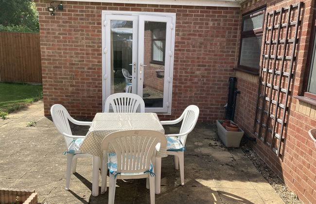 Spacious Detached Bungalow With Ample Parking - Foto 52