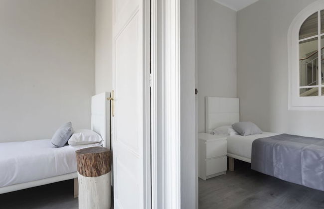 Barcelona Fira Apartments - Photo 22