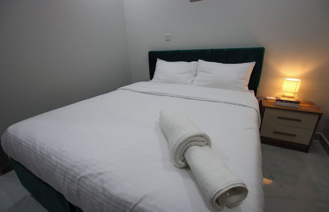 STAR NIGHT FURNISHED APARTMENTS - Photo 20