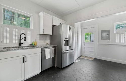 3 Bed 1 5 Bath Home in College Hill By Hospital - Foto 8