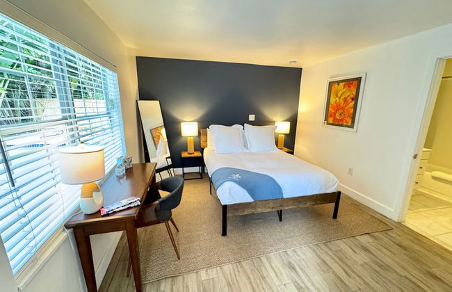 Islands Inn on the Drive - Poolside Paradise - Queen Bed - B2 - Foto 5