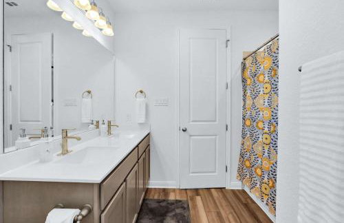Gorgeous 2 BDR Cottage Minutes to Everything Nbtx! - Foto 38