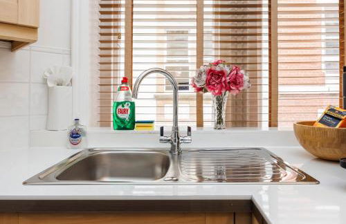 Leicester Square Apartment - Photo 19