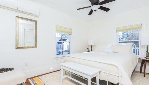 Richards Retreat Walk to Downtown Washer-Dryer - Foto 5