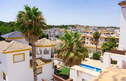 Stunning Penthouse Apartment in Villamartin with Communal Pool - Foto 29