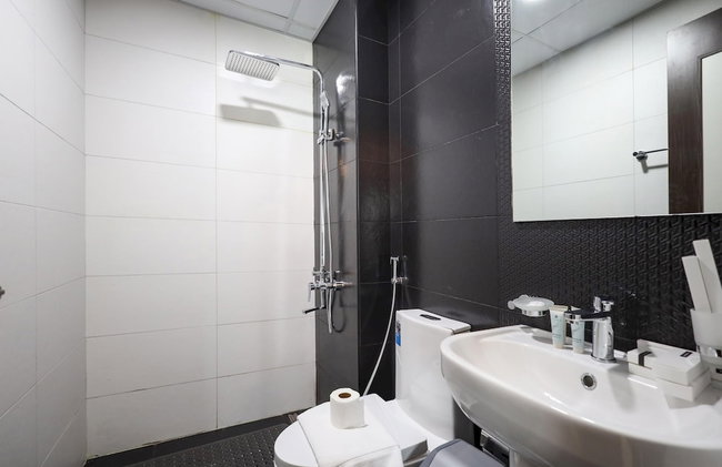 Elite LUX Holiday Homes - Sleek Urban Studio in Liwan Dubai - Foto 9