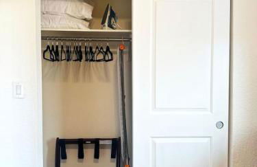 Cozy Corner 10mins to Downtown - Foto 18