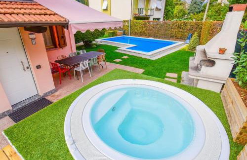 Holiday Home Jane e Jolie Haus privates Schwimmbad und Jacuzzi by Interhome - Foto 1