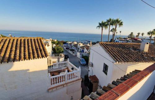Ardhraubu Villa, Terra Cotta & Very Close to Sea - Foto 1