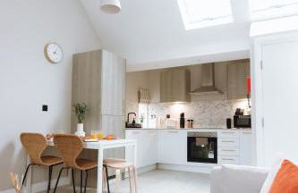 Luxury 2 BD with Free Parking & WIFI, Near Train Station and Stockport Hospital - Foto 4