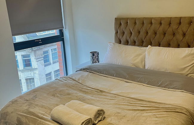 Stunning 2-bed Apartment in Salford - Foto 3
