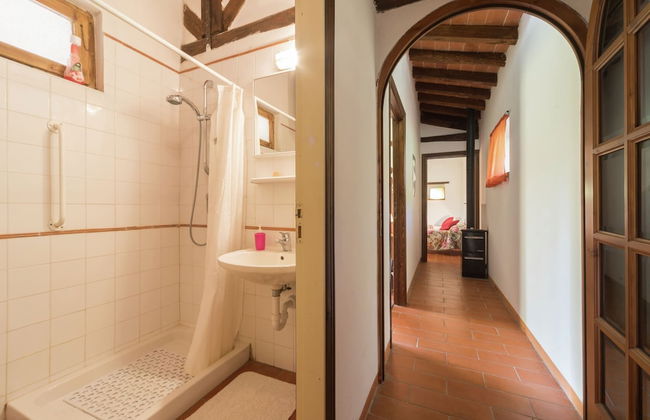 Secluded Chalet With Pool - Photo 19