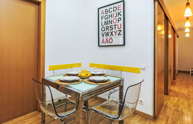 2 bedroom Apartment in Barcelona - Photo 8