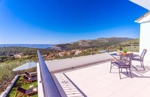 Villa Flora with a 53 sqm private pool with Cinema room with projector and 4 en-suite bedrooms - Foto 28