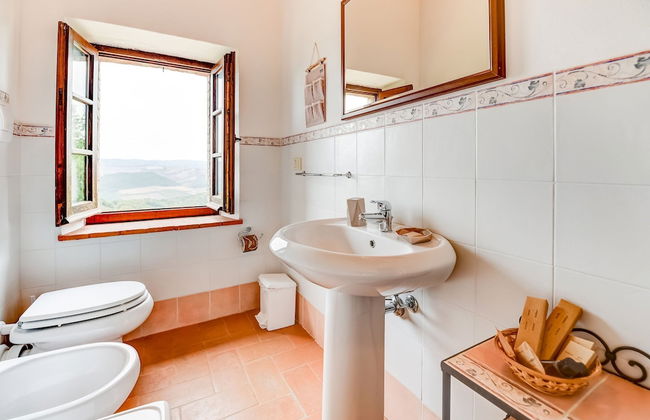 Holiday Home in Radicofani - Siena With Terrace - Photo 17