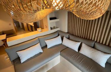 Elements- Wood & Earth Apartment by Hostandros - Foto 3