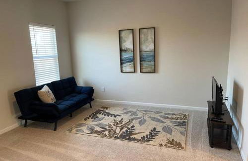 Embrace the Harmony of Nature and Urban Living - Foto 18