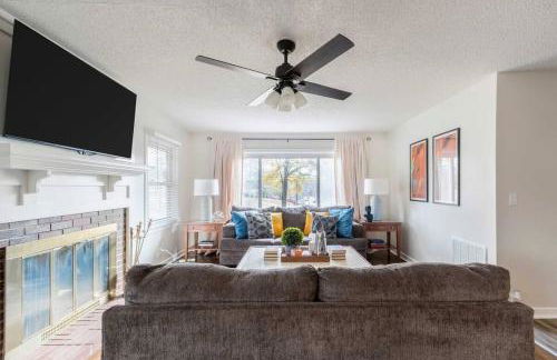 Southern Charm l 5BR l Sleeps 14 l A Location - Foto 15