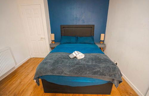 Private and Spacious 2 Bedroom House - Free Parking! - Foto 24