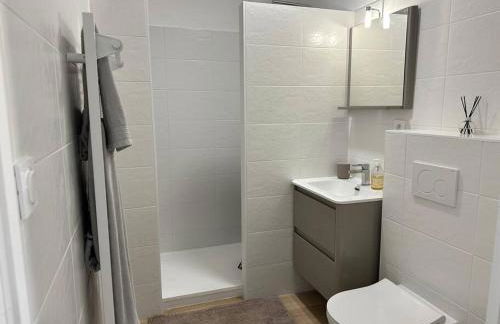 Très bel appartement neuf - Parking et Terrasse - Foto 12