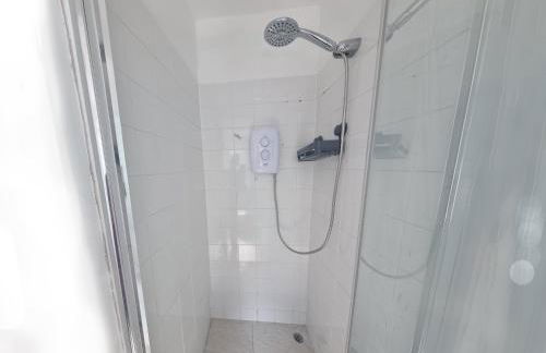 3 Bedroom House Perfect for Family Work Stays Easy Access to Manchester Oldham - Foto 41