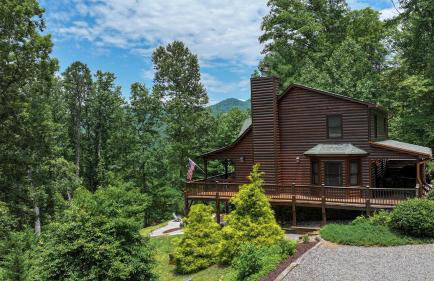 3-Story Private Cabin with Hot Tub and Fire Pit - Foto 2