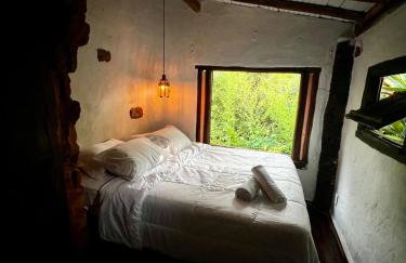 Chalezinho Na Mata Cipó Luxo - Inesquecível (privativo na mata e no centro da serra) - Foto 12