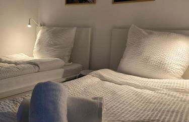 APARTMENT PD23 ALTE FEUERWACHE I Ganze Wohnung I 5 Einzelbetten I 3 Zimmer I 3min CityHospital I 50m Supermarkt I Küche I SmartTV - Foto 6