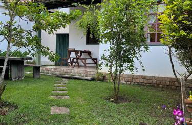 Refúgio Aconchegante no Peró Jardim Privativo Wi-Fi Ideal Casais Famílias e Home Office - Foto 11