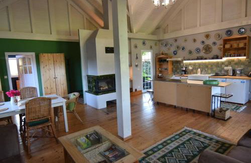 House with private beach by the lake, whirlpool - Foto 5